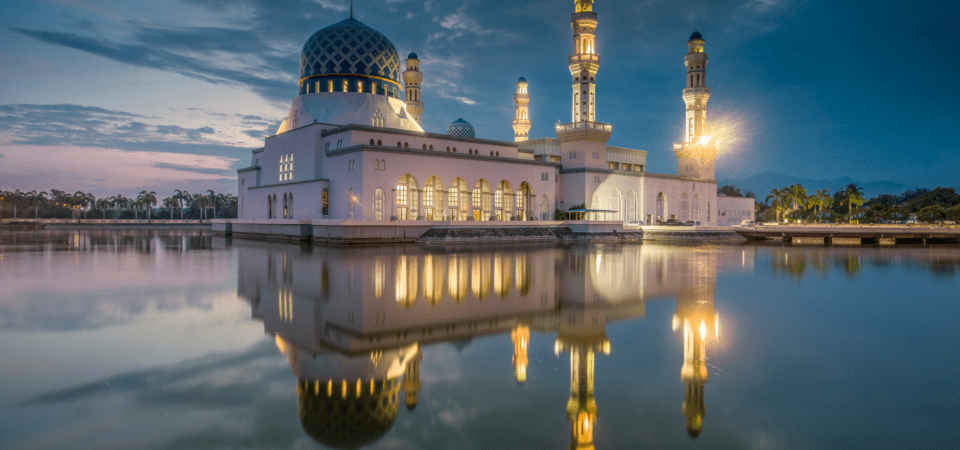 Masjid Bandaraya. Kundasang Day Tour Adventure