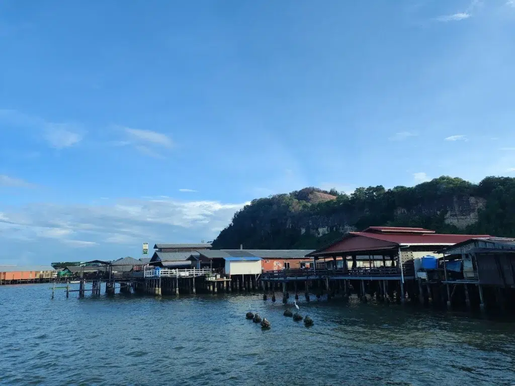 Top 10 Spectacular Attractions in Sandakan, Sabah: Wildlife, Culture & Nature Wonders 12 sim-sim-water-village-sandakan
