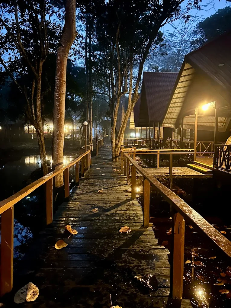 Best Places to Stay in Sandakan 2025: Town, Sepilok, or Kinabatangan? 9 bilit by Oneday6464 | Milas Travel